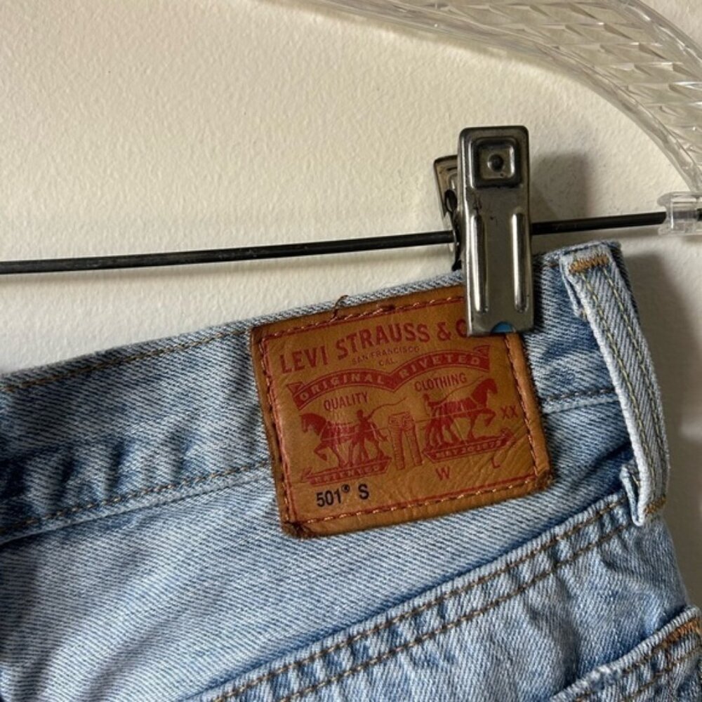 Levi’s 501 Ripped Jean Shorts - Picture 3 of 4